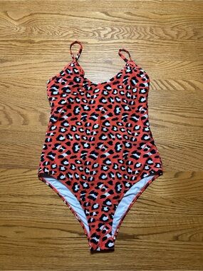 Women’s Cupshe One Piece Red/Orange with White and Black Leopard Size Medium?